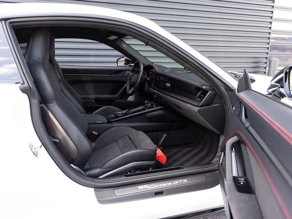 2025 Porsche 992 Carrera GTS - Image 30 of 31