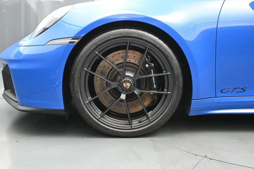 2025 Porsche 992 Carrera GTS - Image 8 of 31