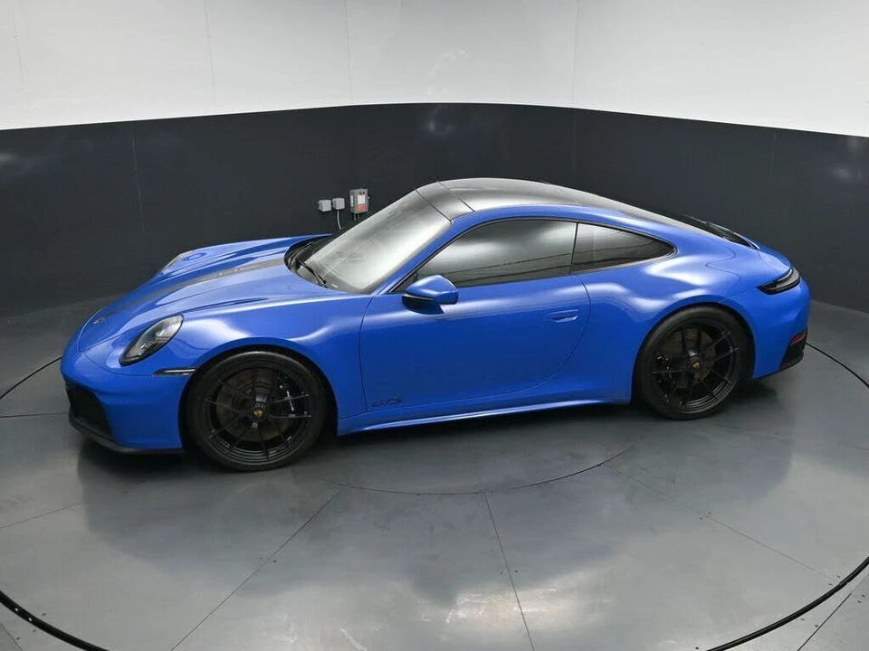 2025 Porsche 992 Carrera GTS - Image 16 of 31