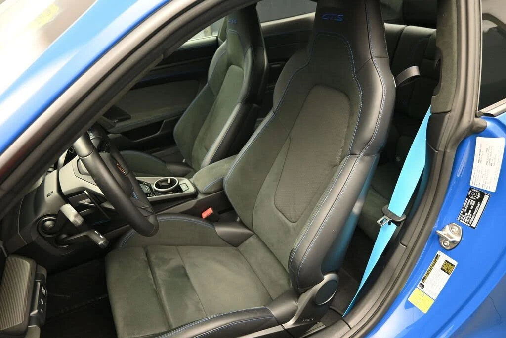 2025 Porsche 992 Carrera GTS - Image 6 of 31