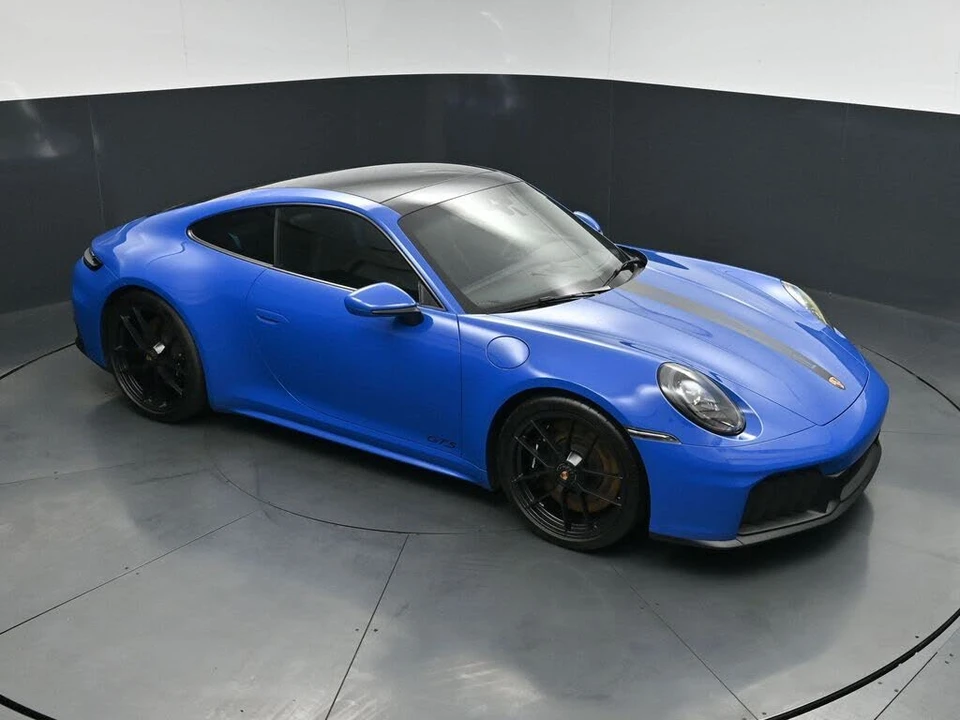 2025 Porsche 992 Carrera GTS - Image 21 of 31