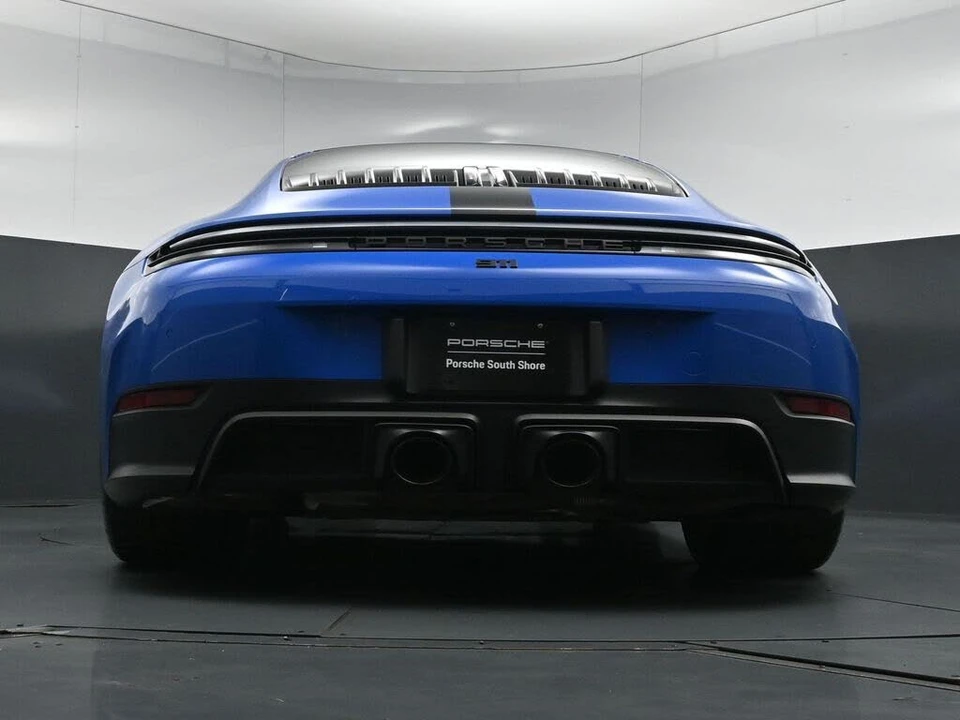 2025 Porsche 992 Carrera GTS - Image 26 of 31