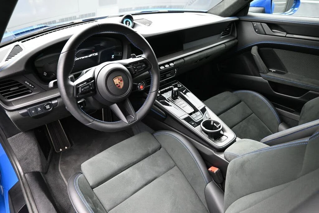 2025 Porsche 992 Carrera GTS - Image 4 of 31