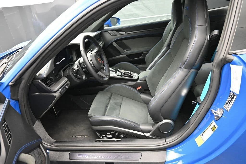 2025 Porsche 992 Carrera GTS - Image 5 of 31