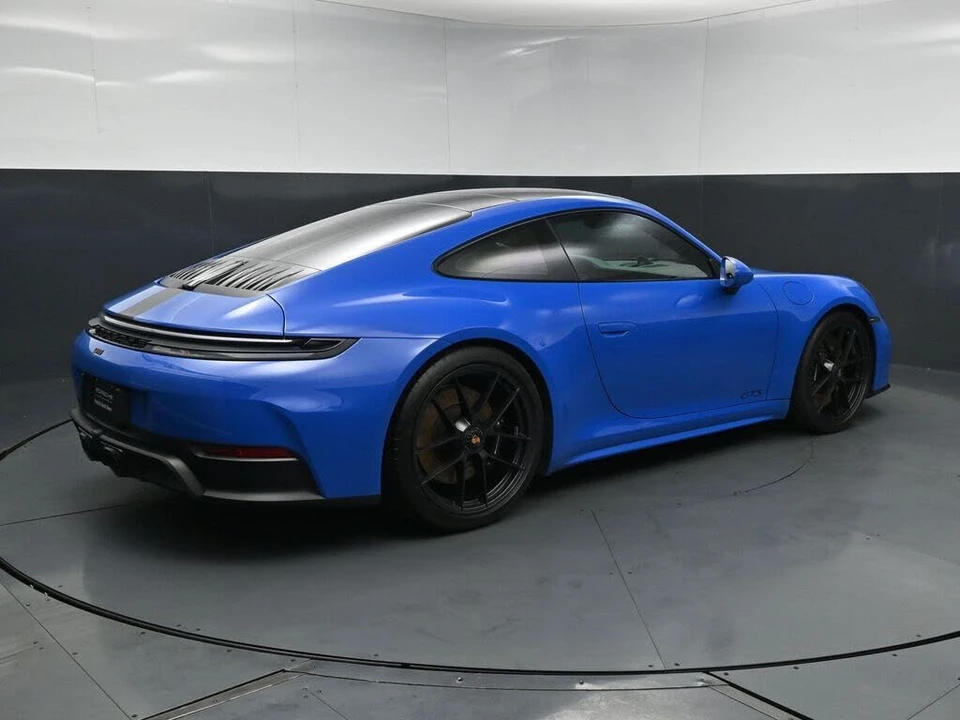 2025 Porsche 992 Carrera GTS - Image 11 of 31
