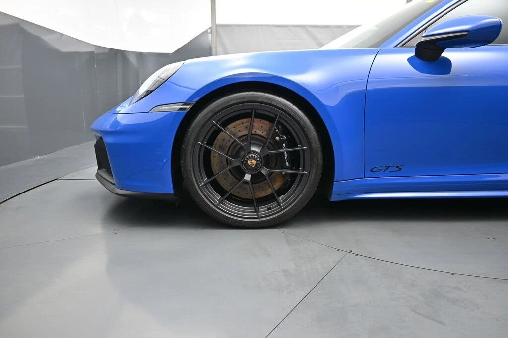 2025 Porsche 992 Carrera GTS - Image 9 of 31