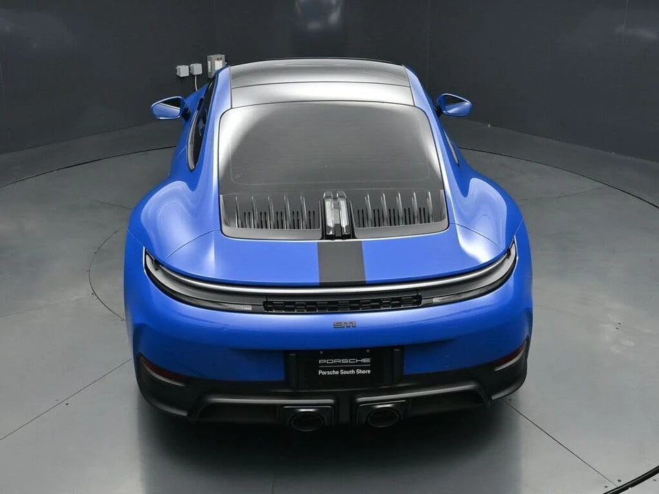 2025 Porsche 992 Carrera GTS - Image 18 of 31