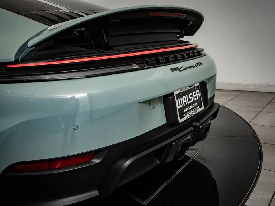 2025 Porsche 992 Carrera GTS - Image 24 of 31