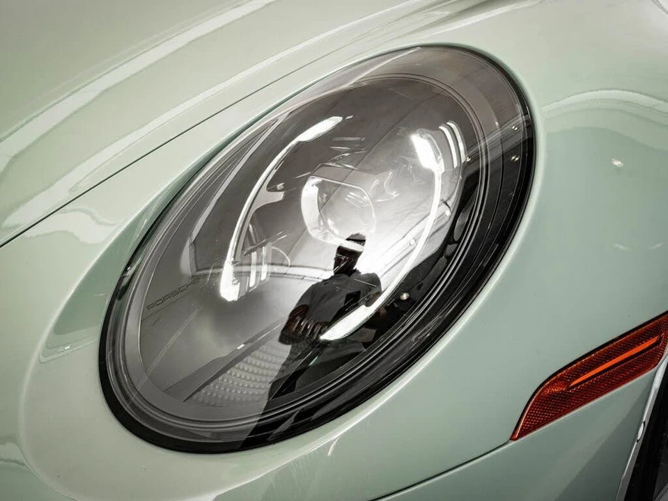 2025 Porsche 992 Carrera GTS - Image 14 of 31