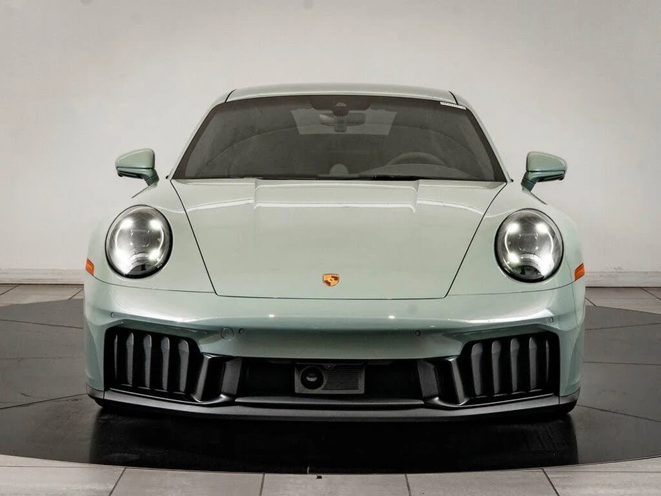 2025 Porsche 992 Carrera GTS - Image 11 of 31