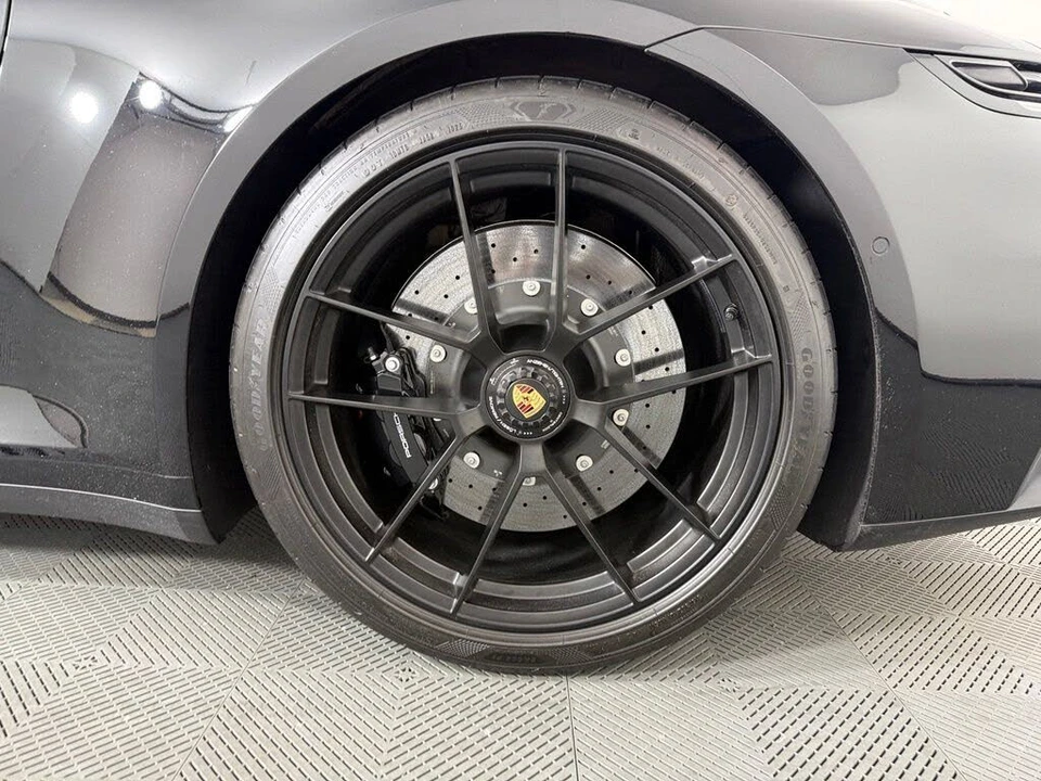 2025 Porsche 992 Carrera GTS - Image 12 of 27