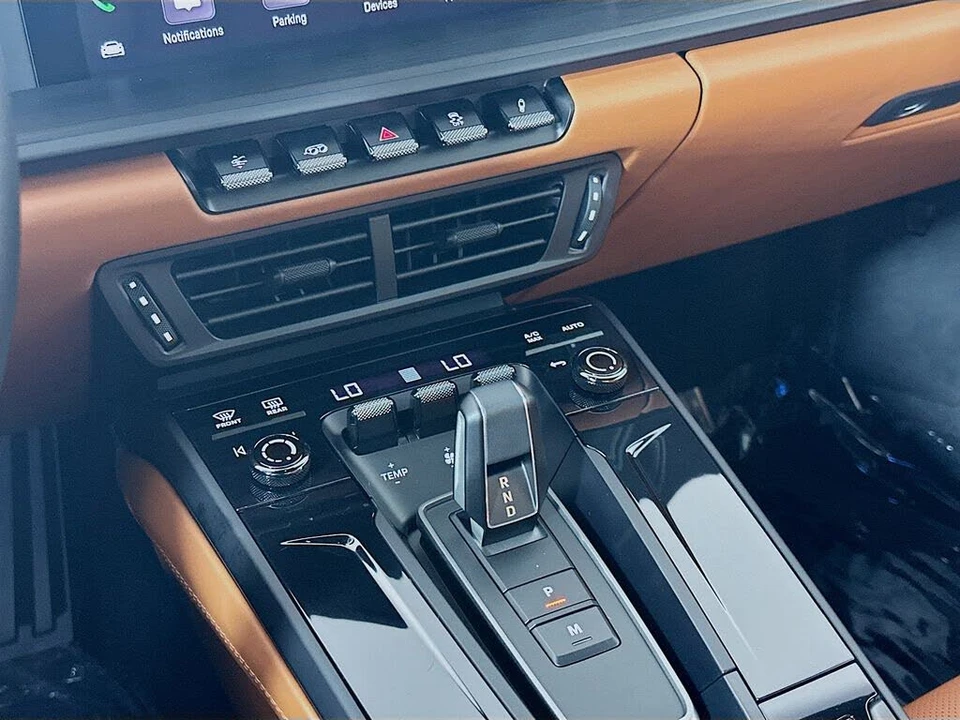 2025 Porsche 992 Carrera GTS - Image 18 of 31