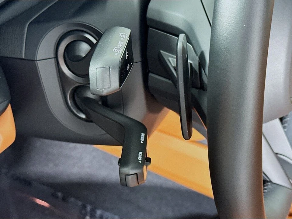 2025 Porsche 992 Carrera GTS - Image 11 of 31