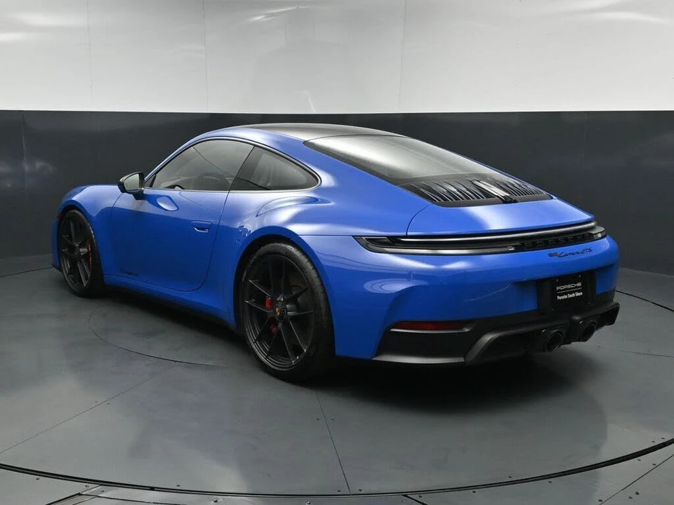 2025 Porsche 992 Carrera GTS - Image 3 of 31