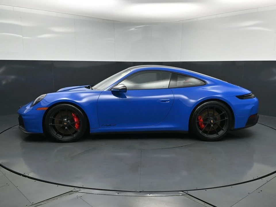 2025 Porsche 992 Carrera GTS - Image 2 of 31