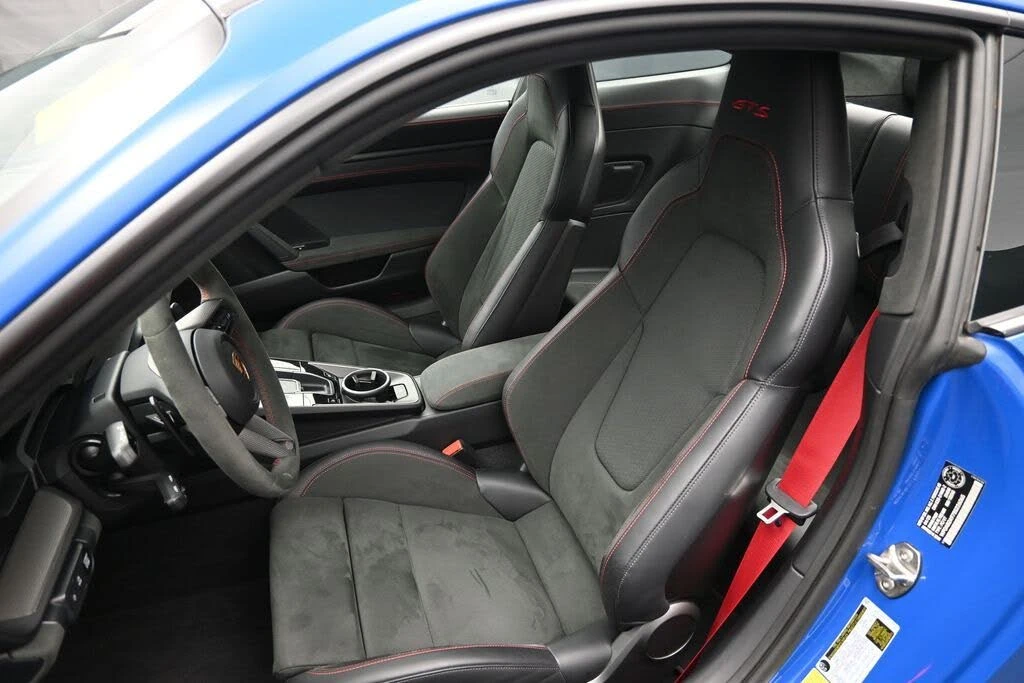 2025 Porsche 992 Carrera GTS - Image 6 of 31