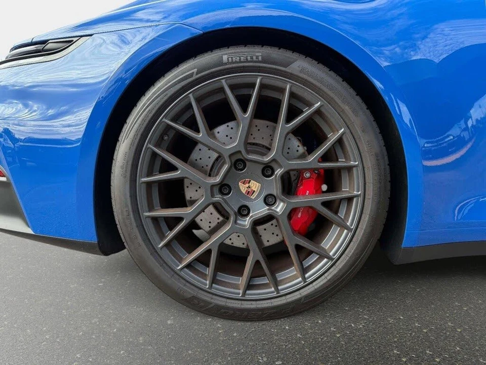 2025 Porsche 992 Carrera GTS - Image 19 of 31