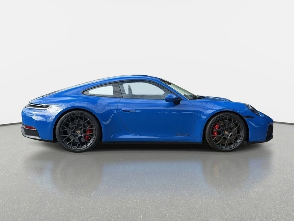 2025 Porsche 992 Carrera GTS - Image 2 of 31