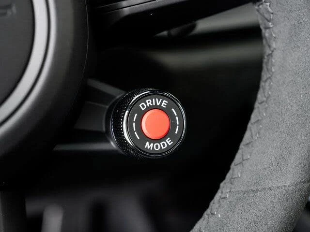 2025 Porsche 992 Carrera GTS - Image 15 of 31