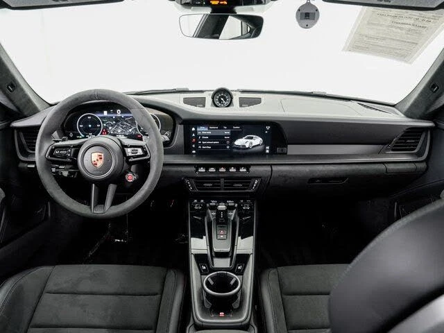 2025 Porsche 992 Carrera GTS - Image 25 of 31