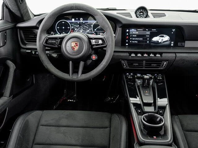 2025 Porsche 992 Carrera GTS - Image 16 of 31