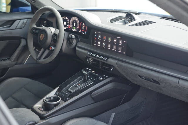 2025 Porsche 992 Carrera GTS - Image 30 of 31