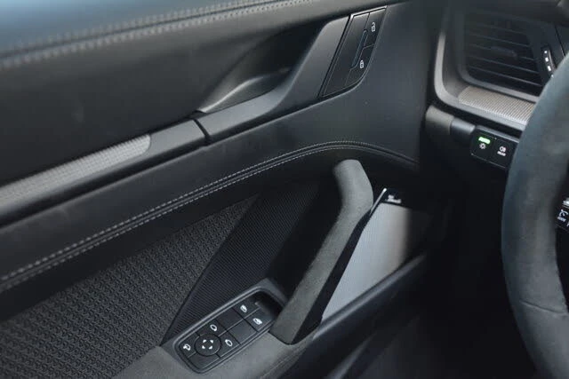 2025 Porsche 992 Carrera GTS - Image 14 of 31