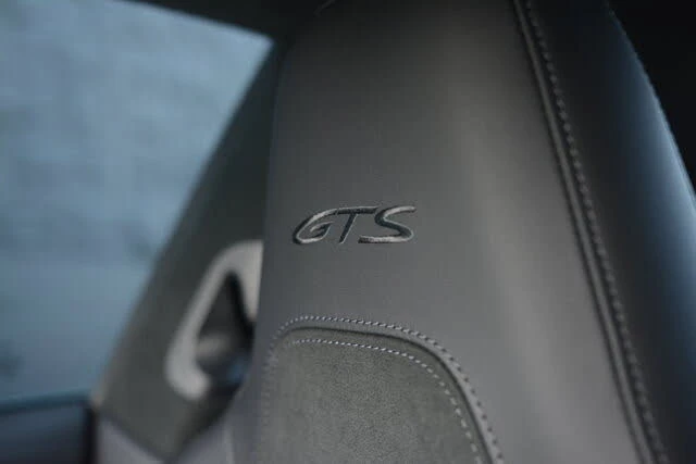 2025 Porsche 992 Carrera GTS - Image 18 of 31