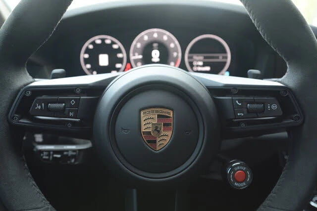 2025 Porsche 992 Carrera GTS - Image 19 of 31