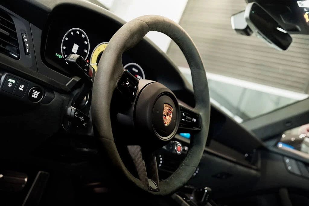 2025 Porsche 992 Carrera GTS - Image 13 of 31