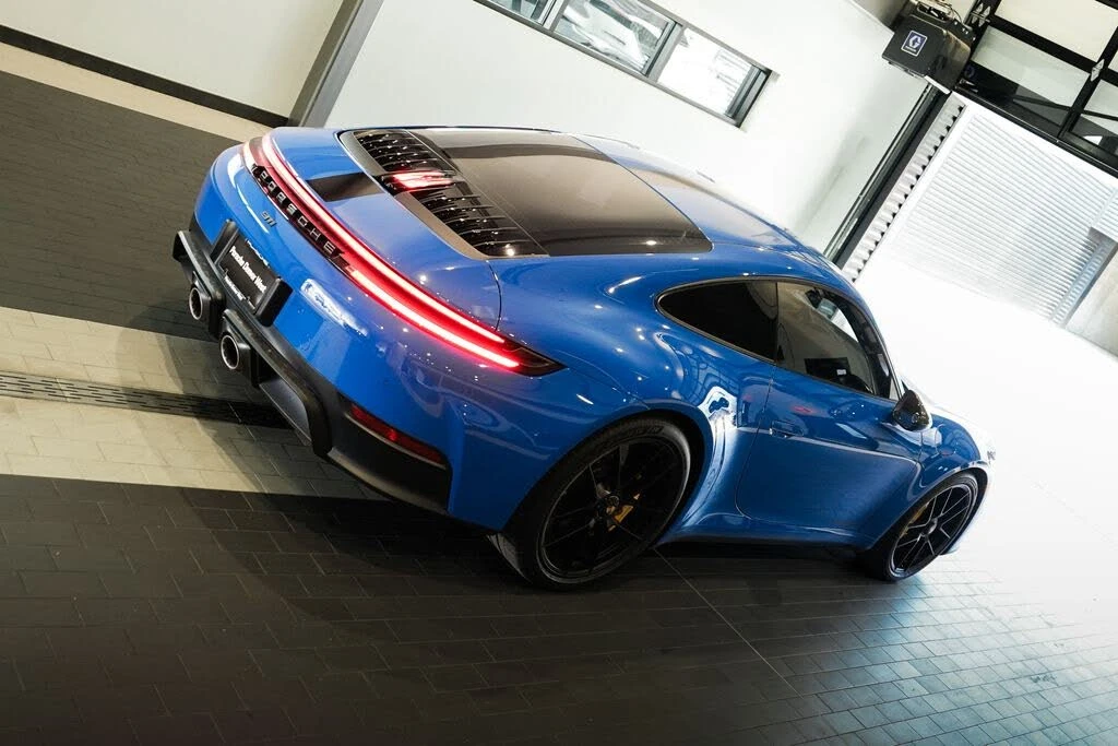 2025 Porsche 992 Carrera GTS - Image 10 of 31