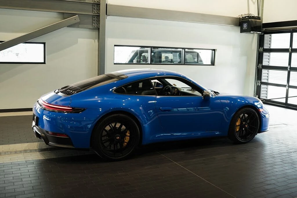 2025 Porsche 992 Carrera GTS - Image 2 of 31