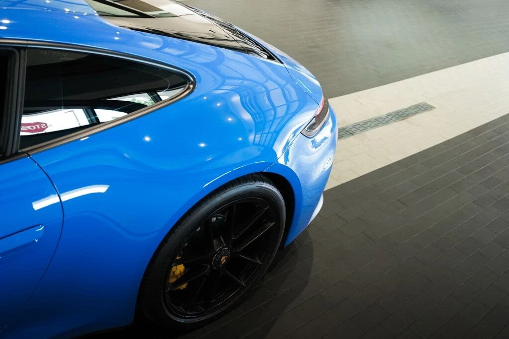 2025 Porsche 992 Carrera GTS - Image 18 of 31