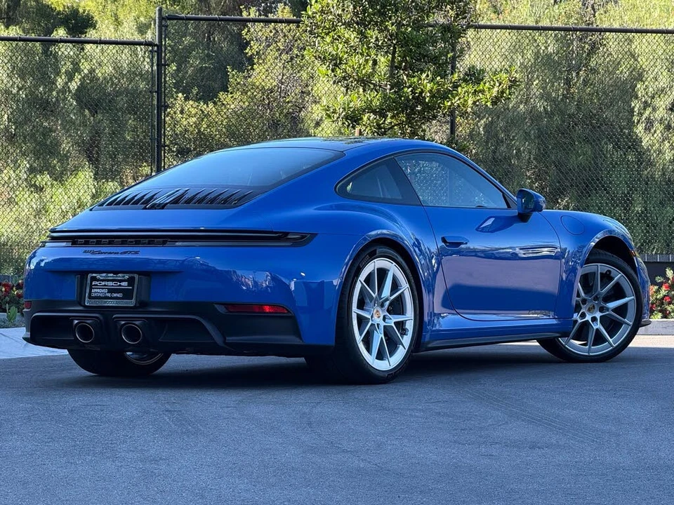 2025 Porsche 992 Carrera GTS - Image 7 of 31