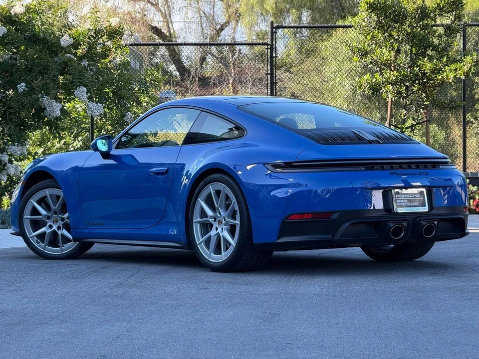 2025 Porsche 992 Carrera GTS - Image 3 of 31