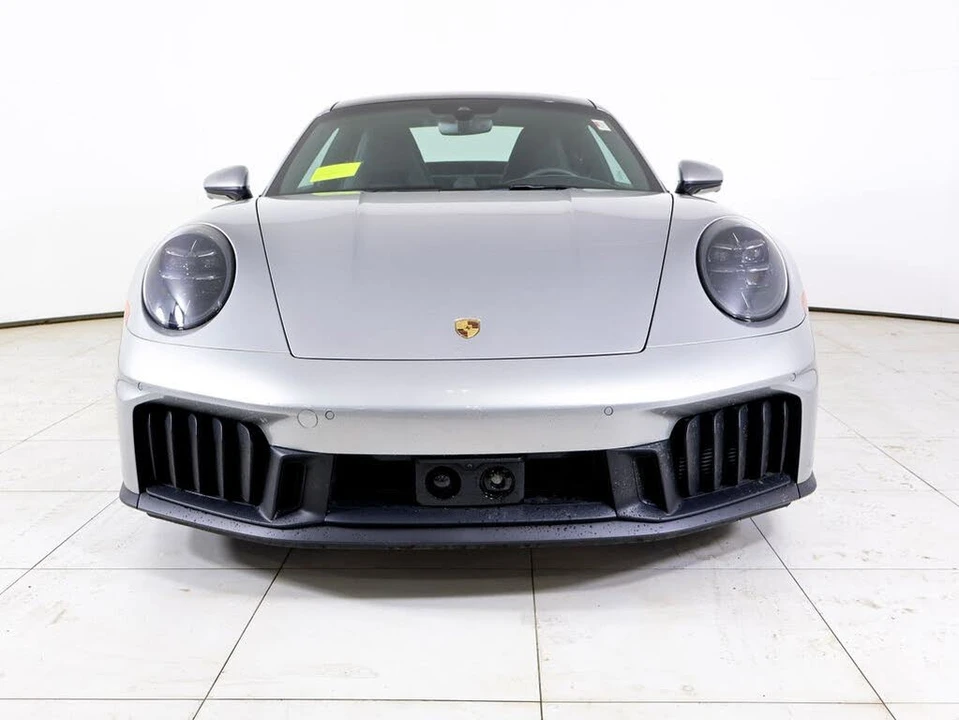 2025 Porsche 992 Carrera GTS - Image 28 of 31