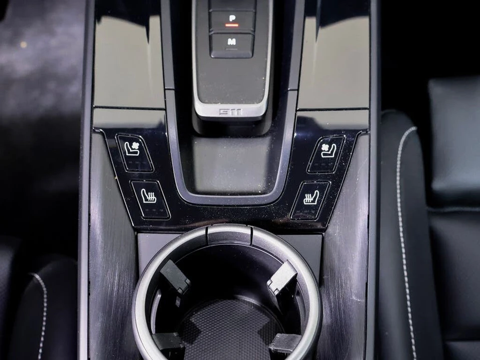 2025 Porsche 992 Carrera GTS - Image 20 of 31