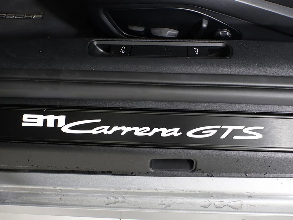 2025 Porsche 992 Carrera GTS - Image 21 of 31