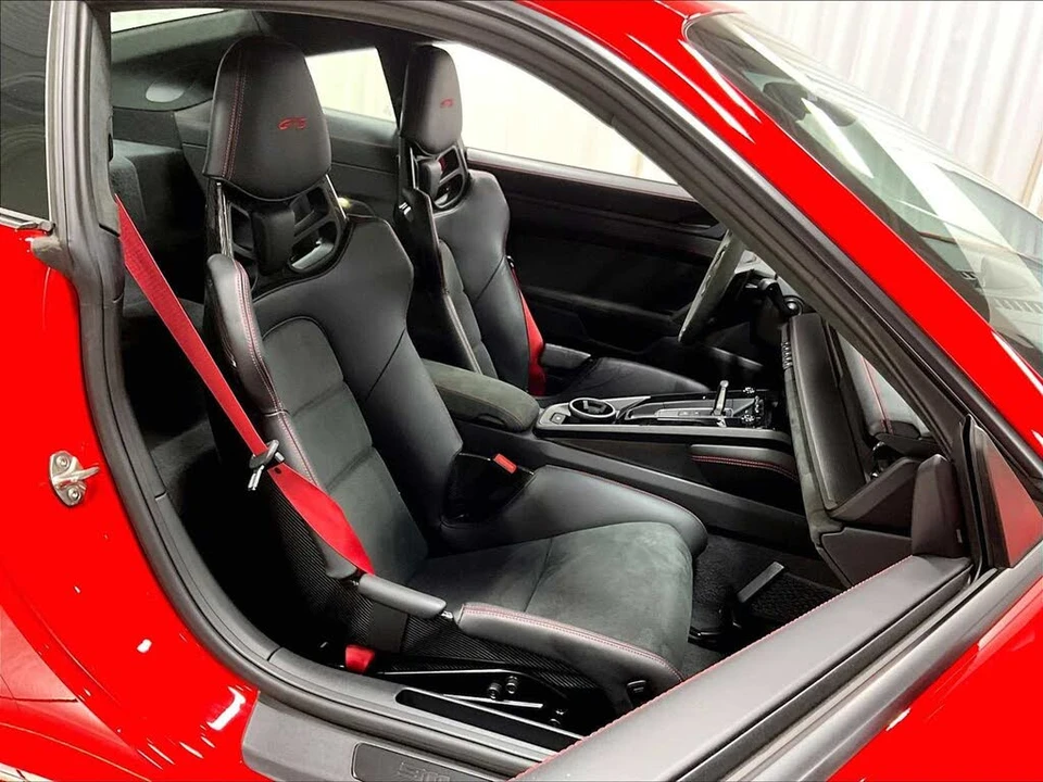 2025 Porsche 992 Carrera GTS - Image 26 of 31