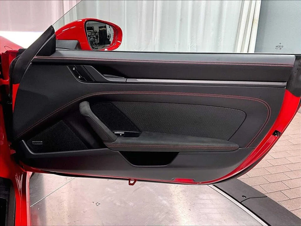 2025 Porsche 992 Carrera GTS - Image 25 of 31