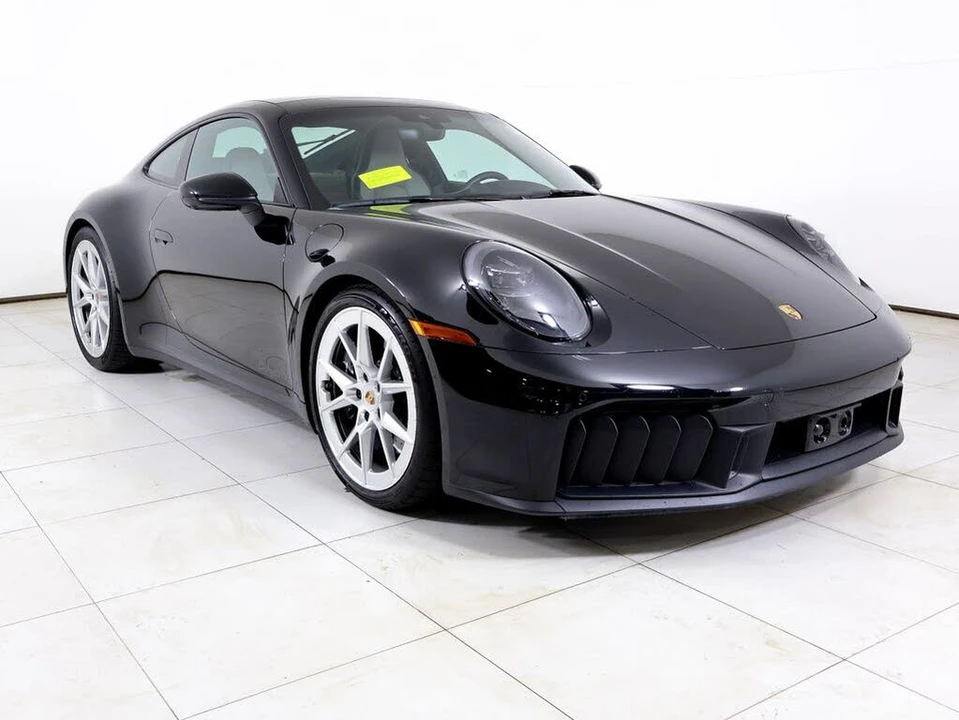 2025 Porsche 992 Carrera GTS - Image 29 of 31