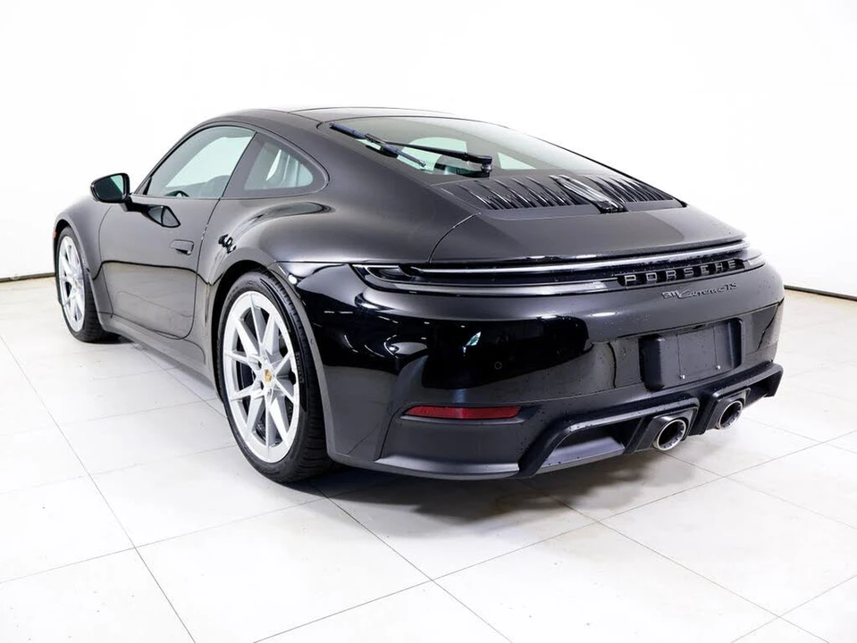 2025 Porsche 992 Carrera GTS - Image 3 of 31