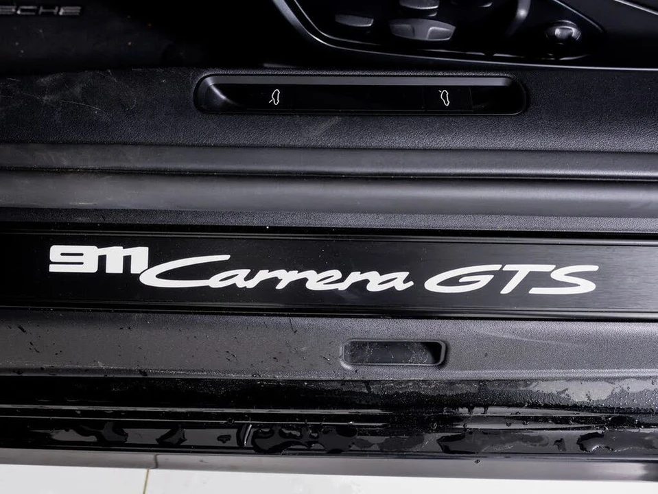 2025 Porsche 992 Carrera GTS - Image 22 of 31