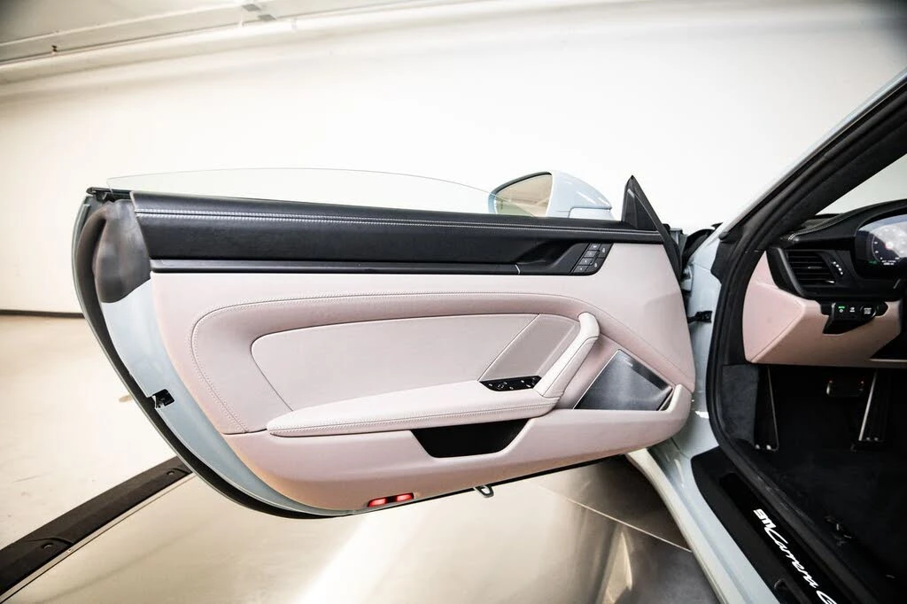 2025 Porsche 992 Carrera GTS - Image 23 of 30