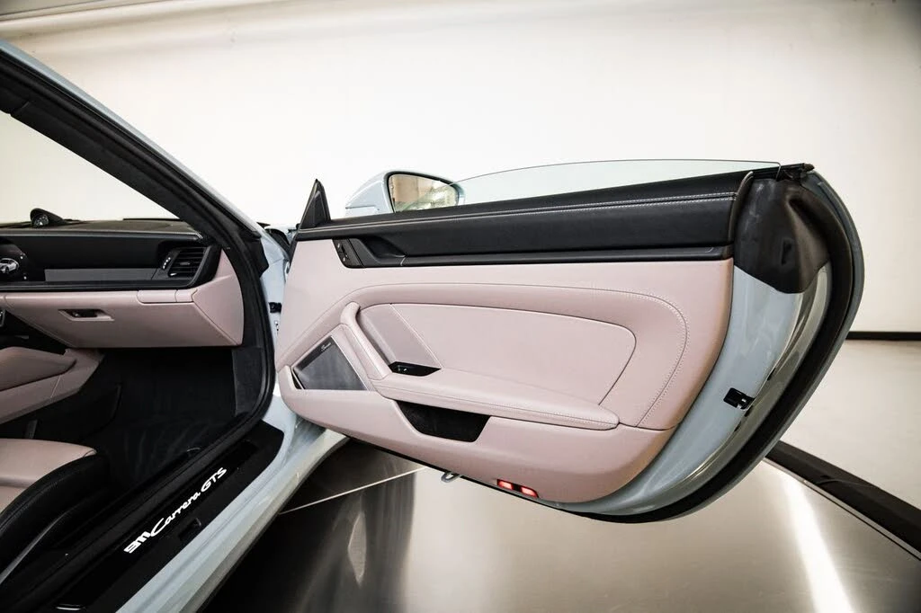 2025 Porsche 992 Carrera GTS - Image 27 of 30