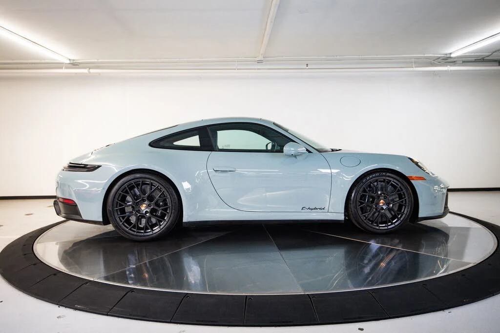2025 Porsche 992 Carrera GTS - Image 8 of 30