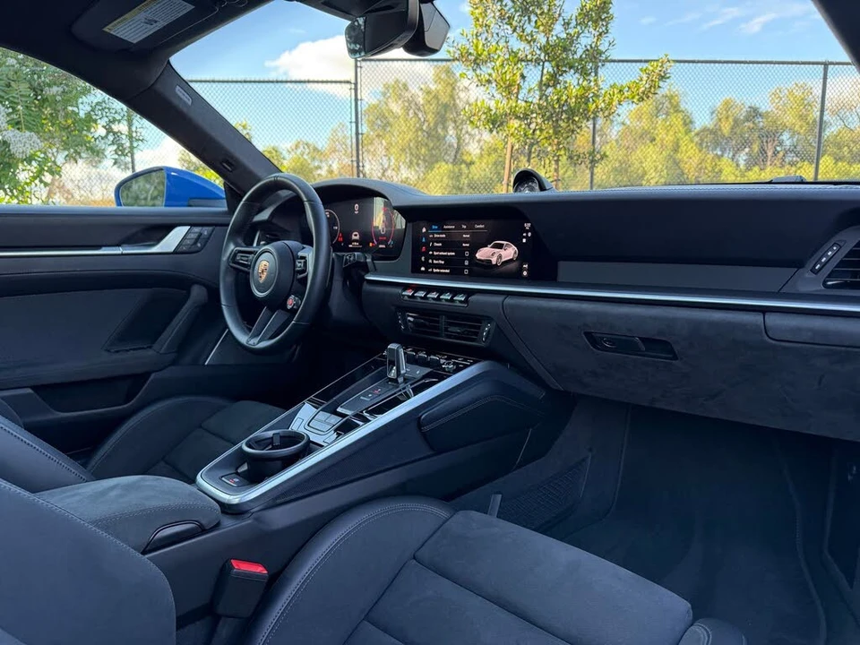2025 Porsche 992 Carrera GTS - Image 27 of 31