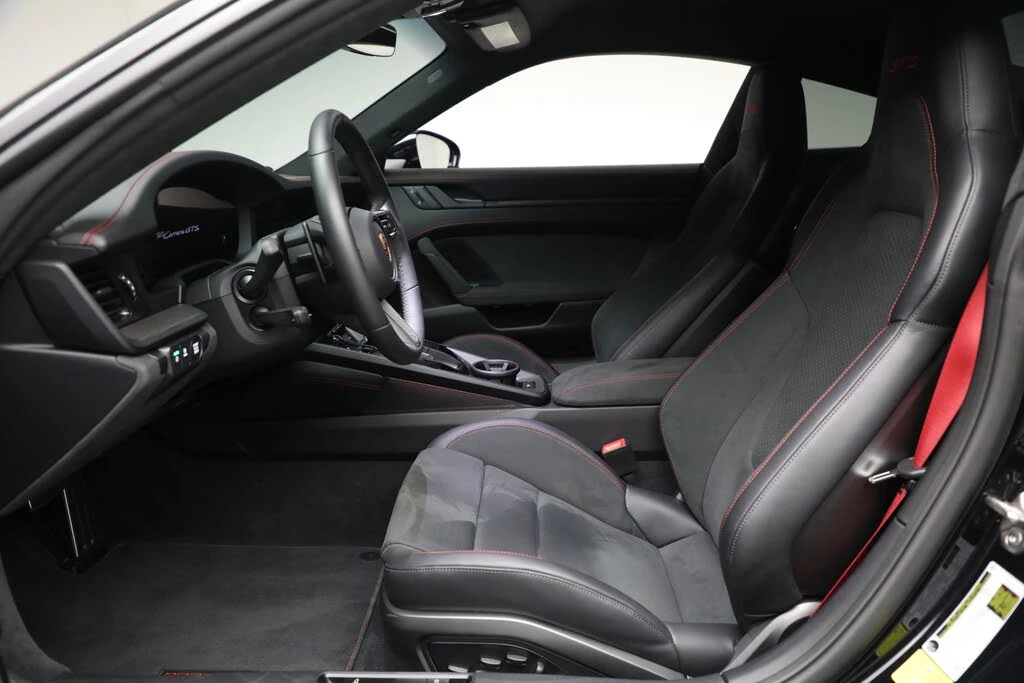 2025 Porsche 992 Carrera GTS - Image 14 of 30