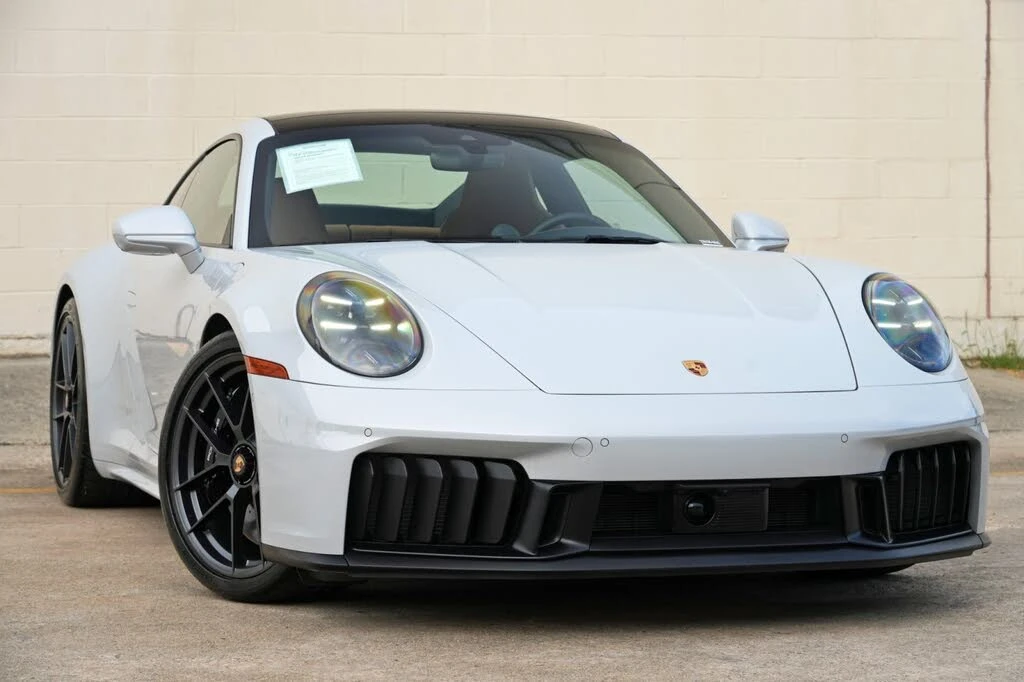2025 Porsche 992 Carrera GTS - Image 4 of 31