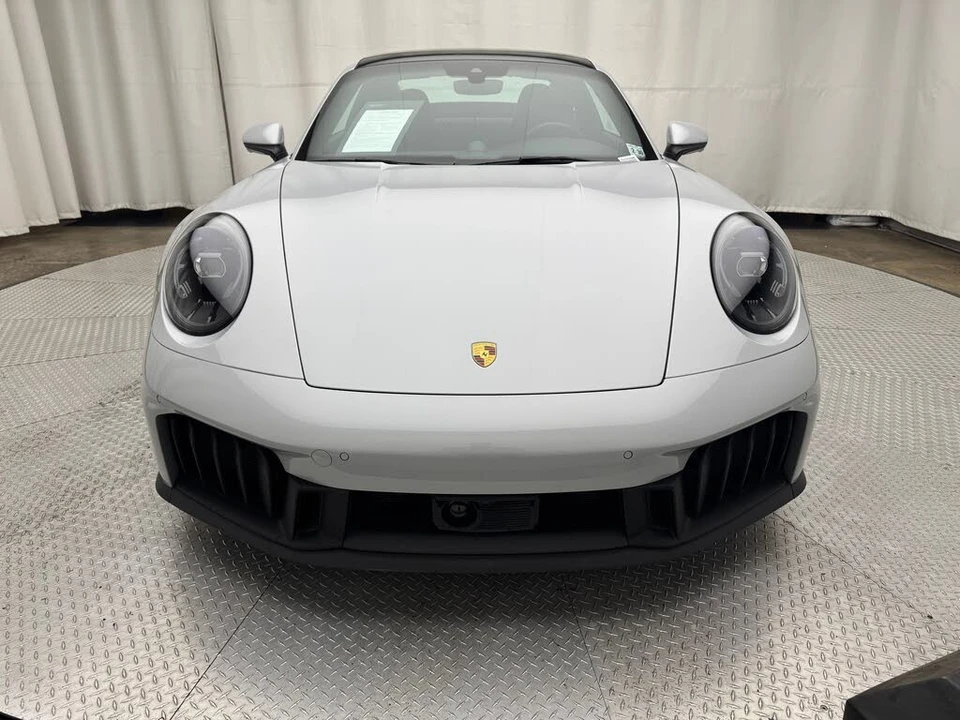 2025 Porsche 992 Carrera GTS - Image 20 of 31